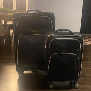 Kenneth Cole Black and Gold Chevron Luggage Set